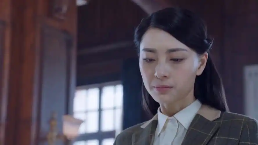 猎豺狼:女战友还在怀疑同事的初恋就是卧底,可她完全没证据-影视综