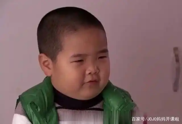 相信很多家长都看过国民神剧《乡村爱情》,剧中谢广坤的孙子谢腾飞小