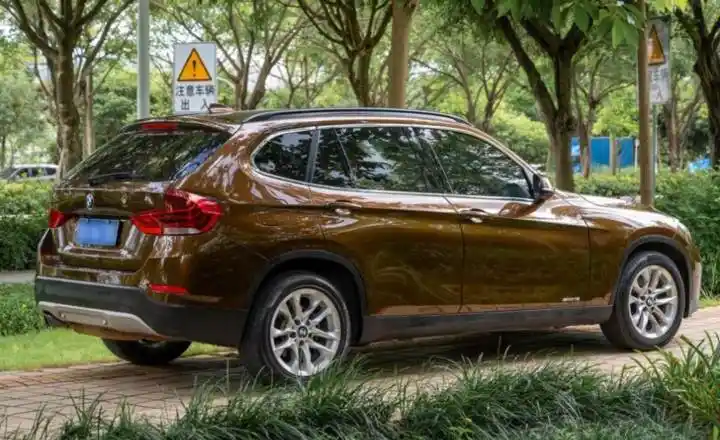上海二手宝马x1 2013 款 xdrive20i x设计套装 棕色 - 小猪二手车