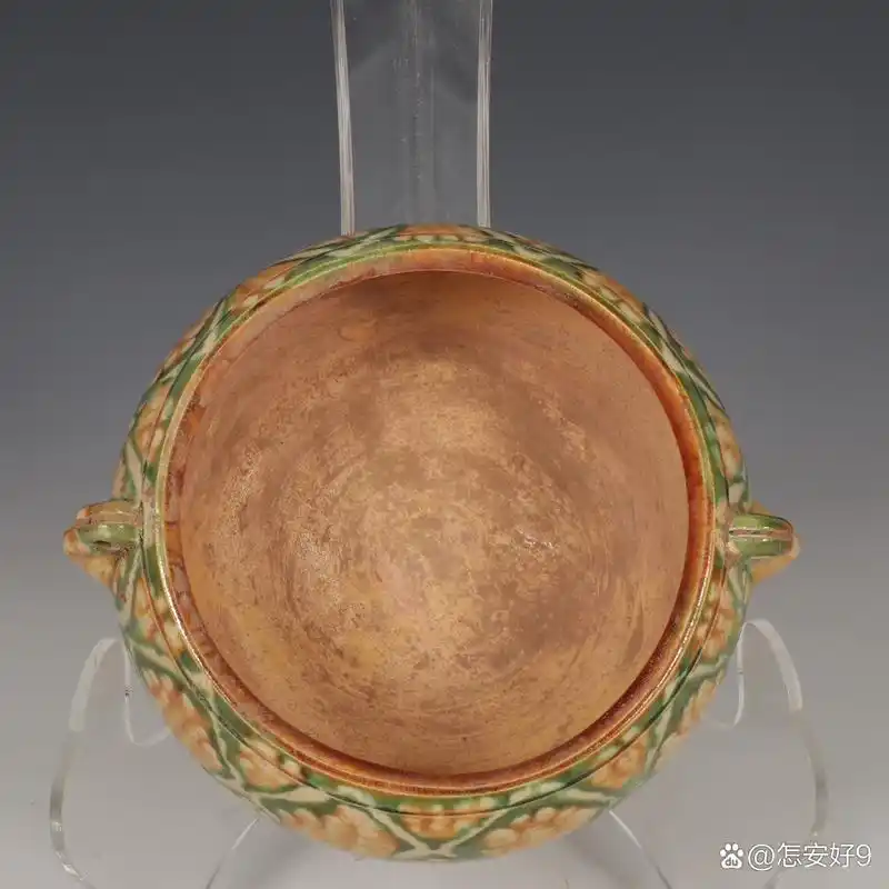 旧藏 唐巩县窑三彩双耳罐 规格:高10.5公分 口径13公分 直径17.5公分