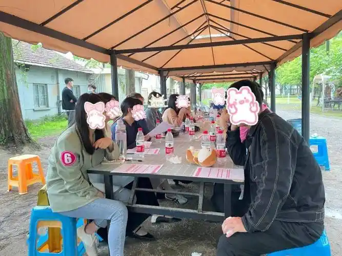 萧内相亲园户外脱单派对现场甜蜜花絮来了猜猜有几对成功牵手