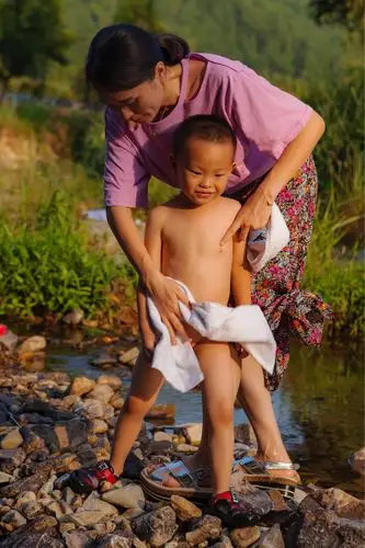 7.28乡间小溪嬉水