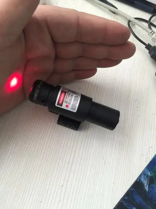 厂家直销 黑色小红外 红外激光瞄准器瞄准点电子激光小红点