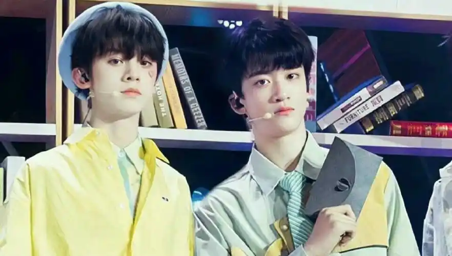 邓佳鑫左航左邓tf三代 - 北衍璃