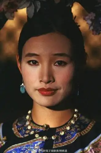 末代皇帝台湾重映##末代皇帝# 【《末代皇帝》婉容皇后谢台湾影迷