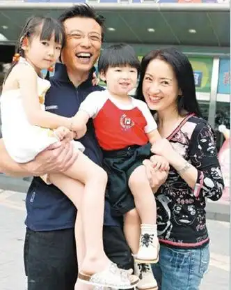 台湾演员林炜 龚慈恩林炜 / 比乐族