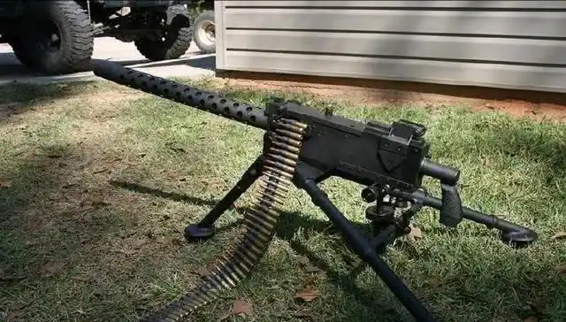 二战乃至20世纪被广泛使用的机枪美国造的勃朗宁m1919机
