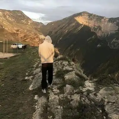 简单简约帅哥男生生活照头像真人 背影头像男意境氛围拉满_男生头像