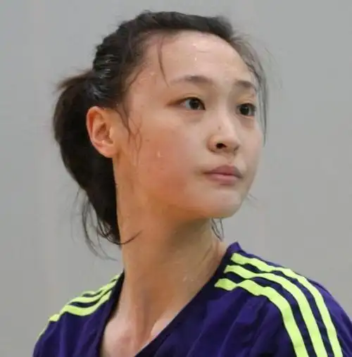 排球名将惠若琪高个子女神嫁矮个子博士历尽千帆终获幸福