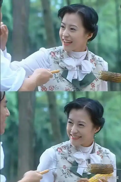 郝蕾十三姨,2002年黄飞鸿剧中西洋风穿搭