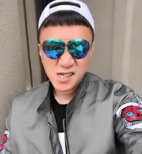 孙红雷都能剪锅盖头 你为什么不可以?