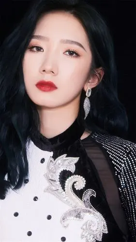 孟美岐野魅性感写真高清手机壁纸