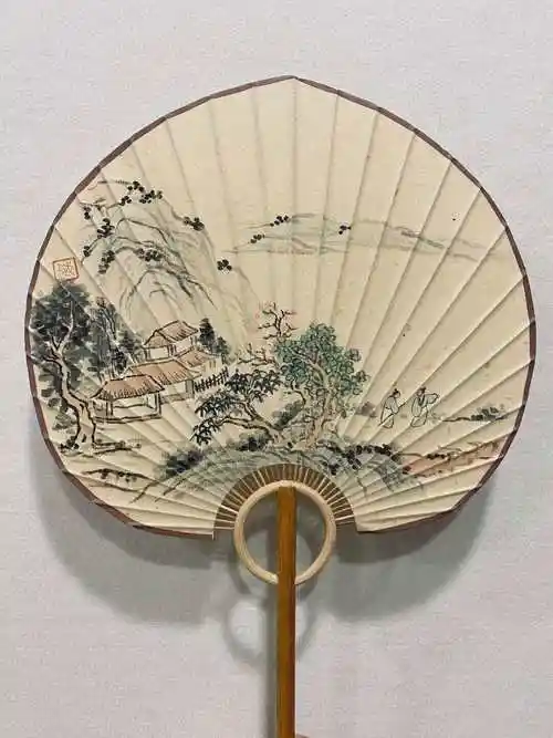 画夏天的第一把扇子