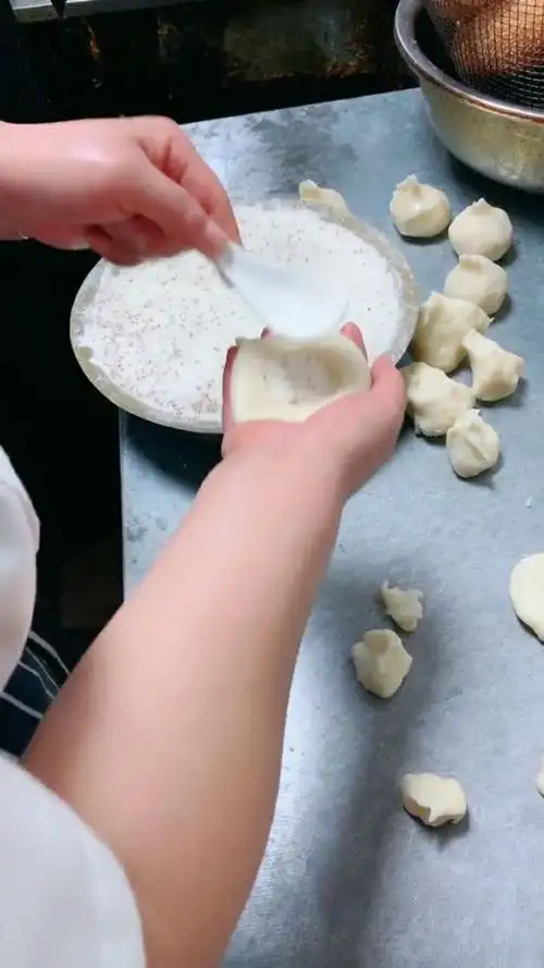 糖包的包法过程来了,这样的糖包,你吃过吗?