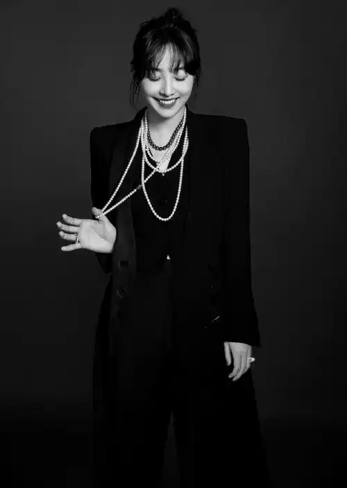 白百何超话歌声回响,诉说光影故事9615@白百何受邀献唱本届北影节