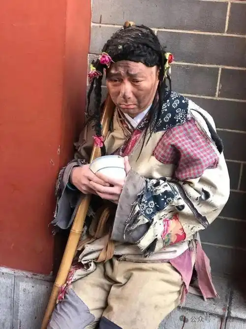 "名人乞丐李金刚"月入上万元,专业乞讨12年