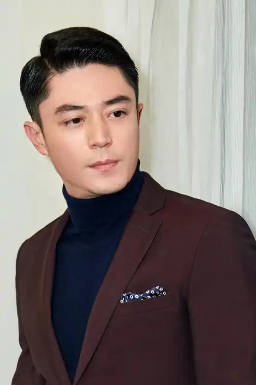 霍建华西装活动现场高清帅气图片