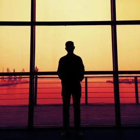 背影头像男生孤独夕阳 男生头像图片大全 -【爱个性】