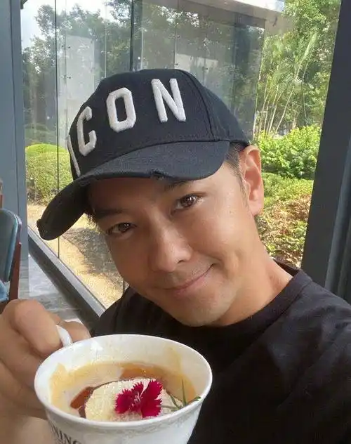 林志颖给母亲庆生霍建华欧弟同场庆贺林心如前任现任兄弟情深