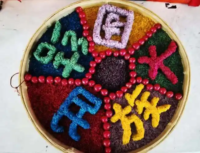 石榴花开成长路 民族团结心相拥——"壮族三月三"期间广西少先队广泛