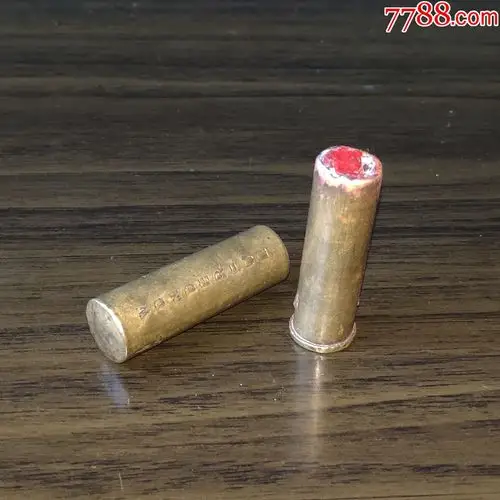 民国铜壳口红,外文商标款"很漂亮口红",少见