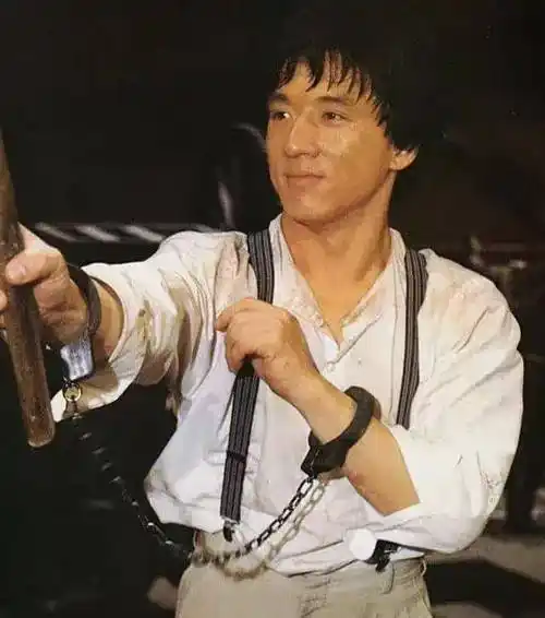 本尊回应白发造型,晒年轻旧照感叹岁月如梭_电影_合作_祝福