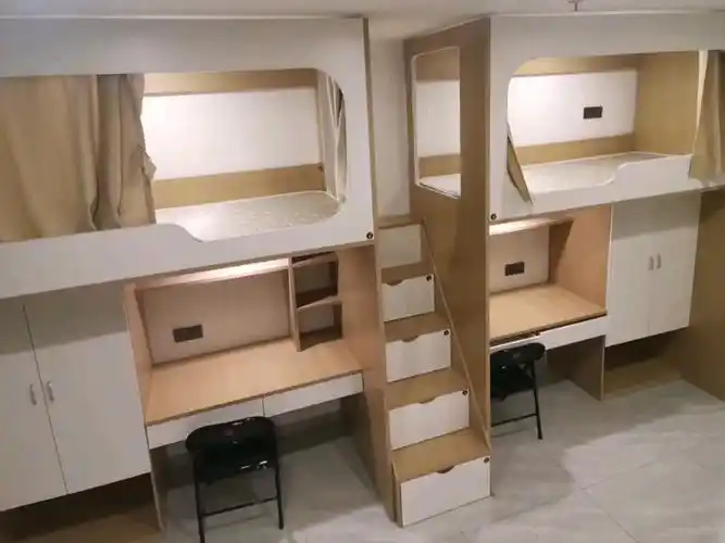 一镜到底,寄宿备考中心四人间宿舍.无美颜,无滤镜,无音效!