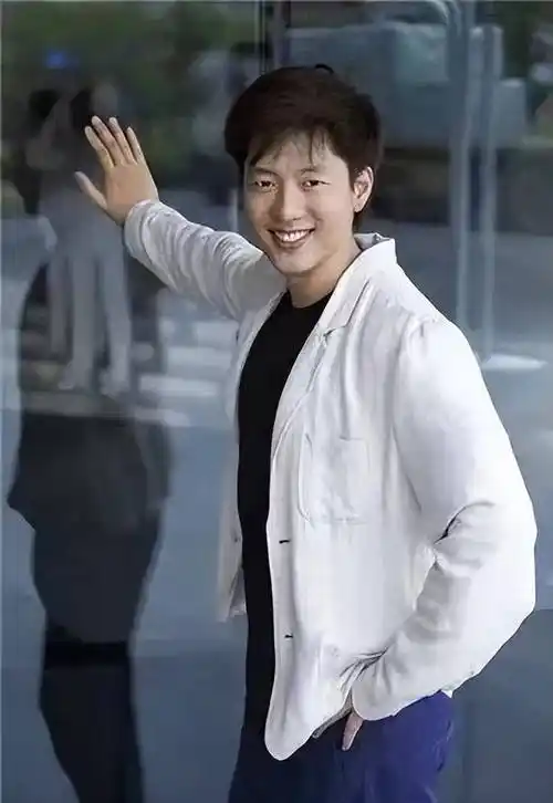 分手十一年后,再看姚晨和凌潇肃的选择,才明白他们的明智_父母_时候