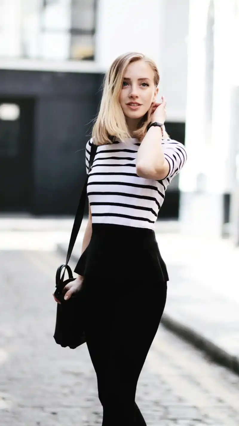 丹麦美女时尚街拍手机壁纸