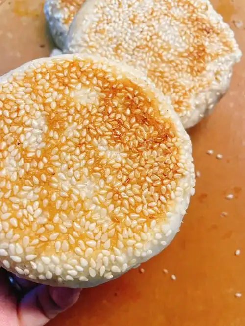 油酥烧饼配火锅