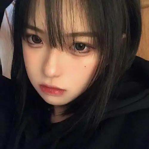 小姐姐怼脸头像