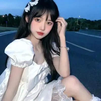 从甜筒中窃取夏天 从你眼中窃取_女生头像_我要个性网