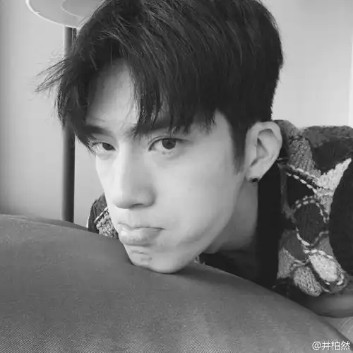 主题:然然《美女与野兽》好帅啊!