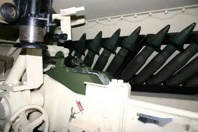 75毫米pak 39型反坦克炮仅装备于短身管型iv号坦克歼击车和"追猎者"