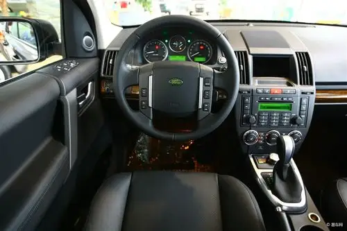 【神行者2代2009款l6 3.2l hse内饰汽车图片-汽车图片大全】-易车网