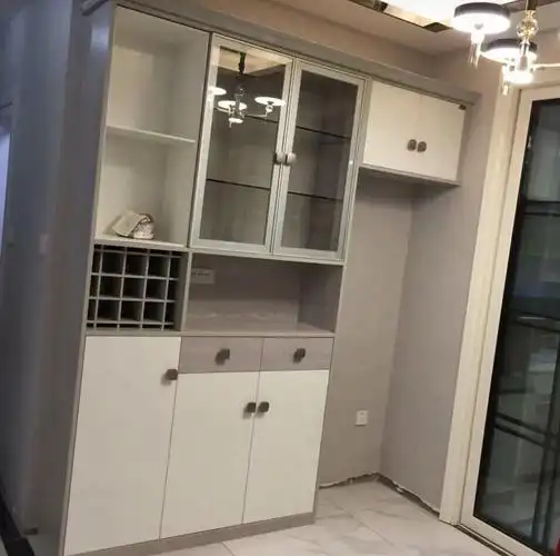 张家界中达装饰公司设计效果图推荐--嵌入冰箱餐边柜