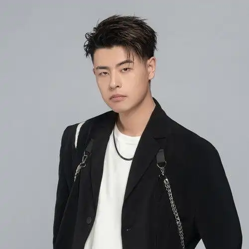 热门歌曲下载查看全部最新专辑下载查看全部lambert歌手简介查看全部