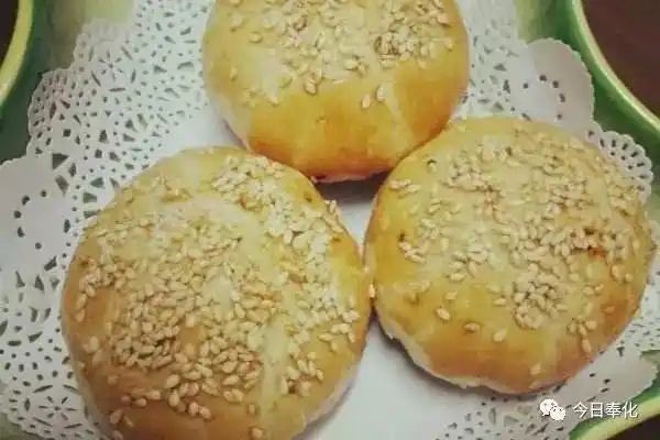 自己只爱吃苏式月饼,特别是苔菜,芝麻馅儿的12,奉化千层饼很出名,但