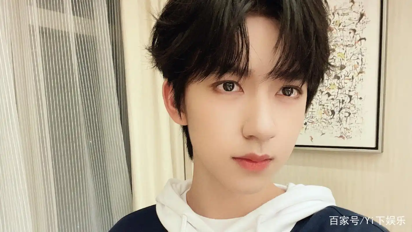 一个有味道的故事,是什么让干饭人贺峻霖无比满足?一碗螺蛳粉