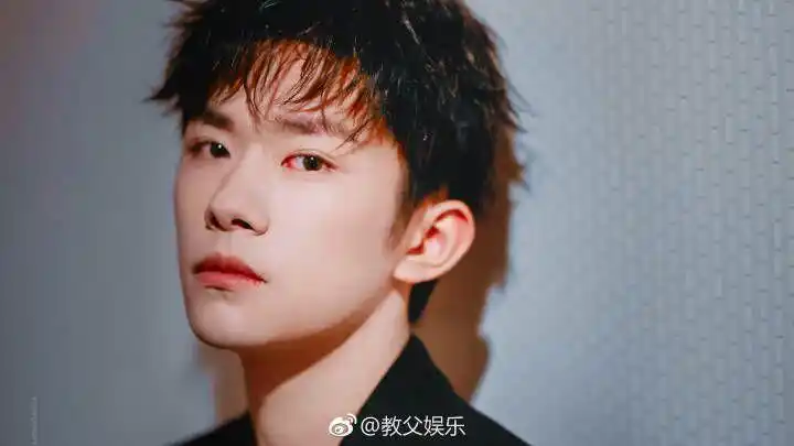 哪有一夜成名,其实都是百炼成钢. 易烊千玺