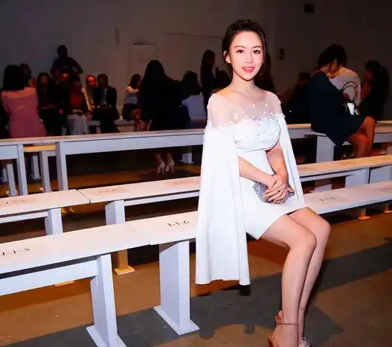 "九球天后"潘晓婷,看完她座驾才明白,为啥身价过亿却无人敢娶_搜狐