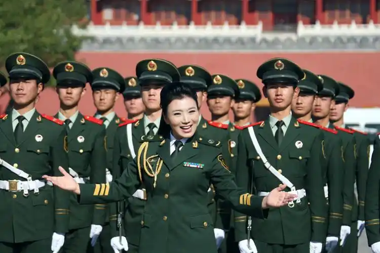 武警总部文工团青年歌唱演员子祺个人图集_高清图集_新浪网