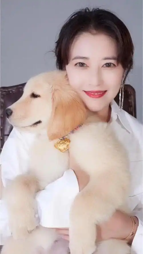 周海媚至亲首露面反击谣言,80岁母亲瘦10斤,大姐曝有人吓坏周母