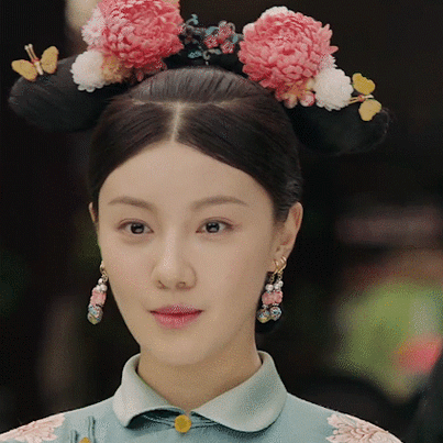 出演魏璎珞女儿的王鹤润原来演过那么多角色,还曾为戏剃过光头