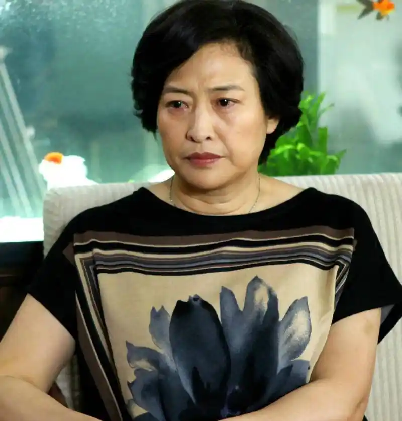 许娣:丈夫和儿子助她克服更年期危机,她与丈夫从18岁相爱到66岁