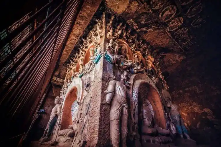 马蹄寺石窟·绝壁上的艺术宝库丨丝路石窟系列之④_景区_河西_塔柱