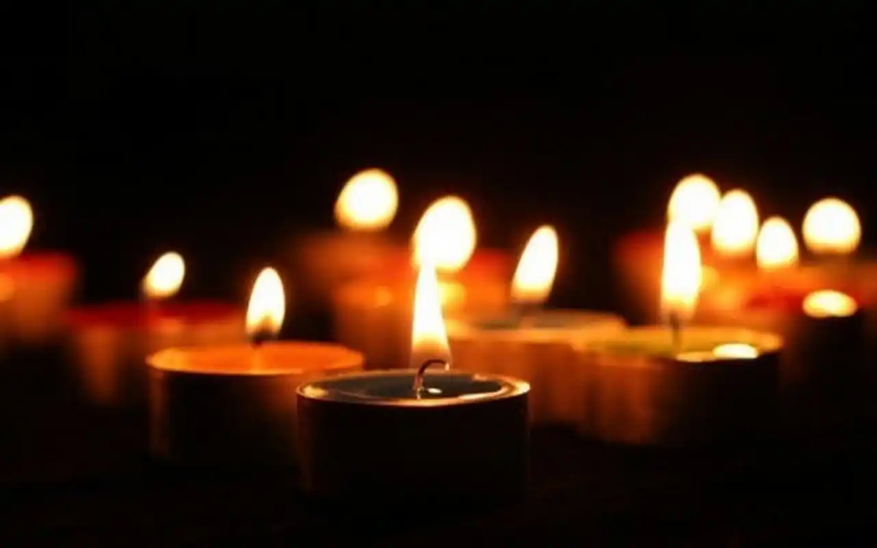 外公一路走好,愿天堂没有伤痛 人总是对已经预料到的悲伤显得分外平静