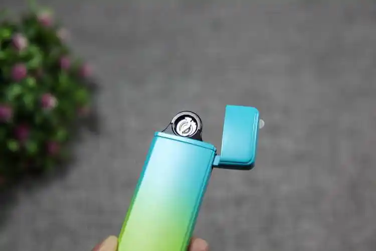 升级后更完美极蜂新款超薄可换丝打火机绝美配色开箱体验