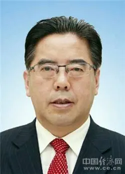 马忠英,1967年8月出生,2015年任西宁市委常委,副市长,今年3月赴锦州市