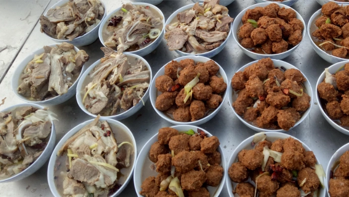 河南农村回民周年宴的"十大碗"丰盛极了 不比一些婚宴差.